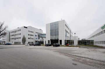 Zentraler Bürokomplex mit Lagerhalle, 1210 Wien, Halle/Lager/Produktion